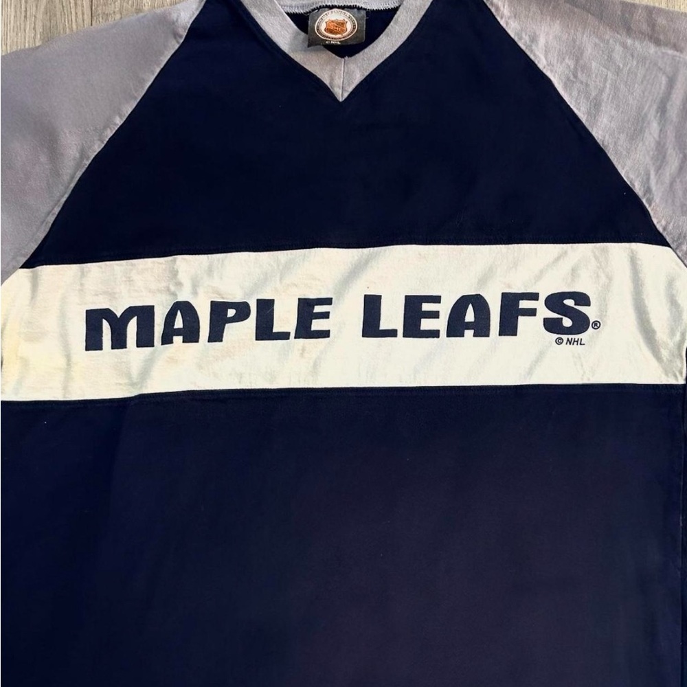 90s Vintage Toronto Maple Leafs NHL Navy V-Neck Tee l Vintage Orange NHL Tag